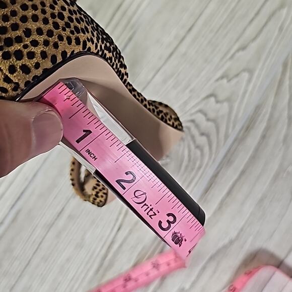 BCBGeneration Lexana Animal Print Leather Heeled Sandals Womens Size 5 - Picture 13 of 14